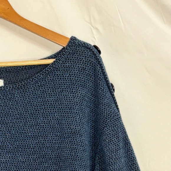 French Laundry Marled Dark Blue Waffle Knit Sweater w/Shoulder Button Accent 1X - Picture 8 of 14